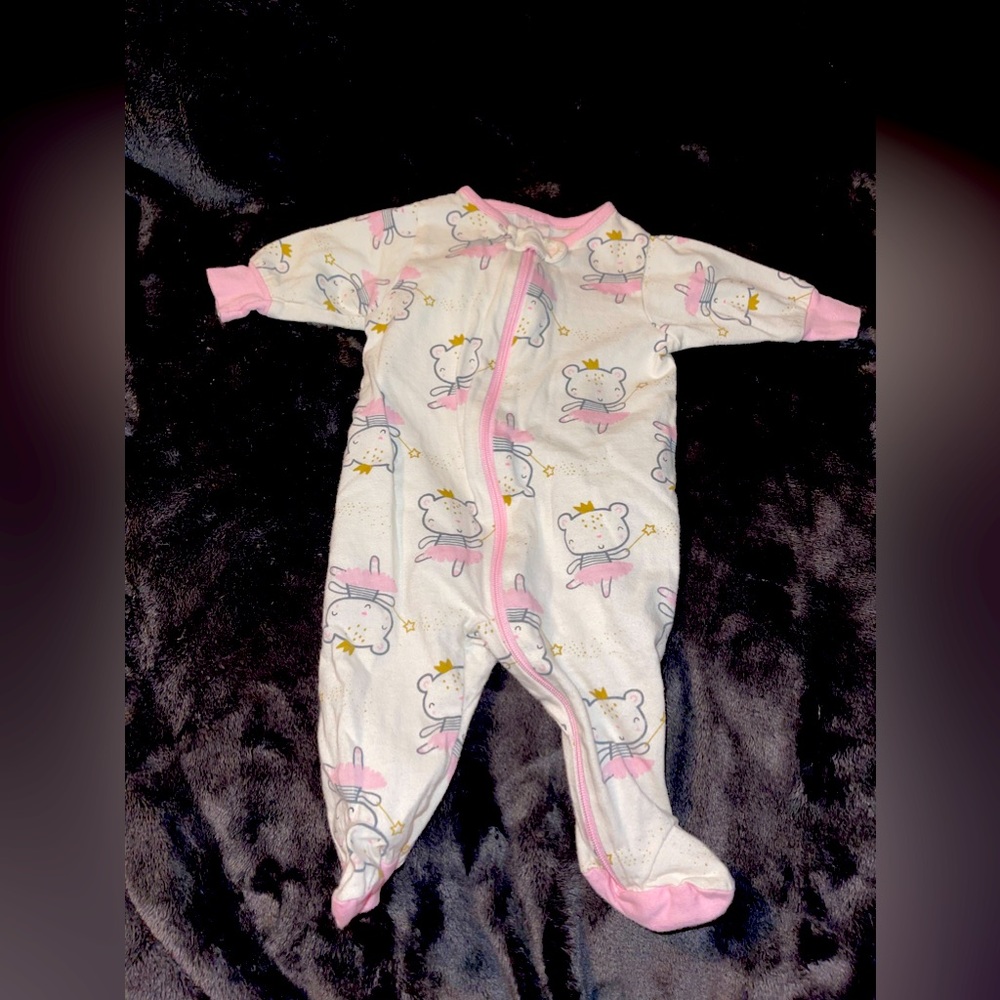 Gerber baby sleep and play